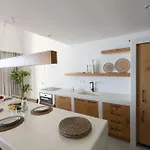 Luxury * Athánion